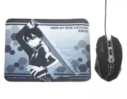 【激レア品】ソールド・オンライン　アリシゼーション　光るマウス&マウスパット 中古】家電サプライ キリト 光るマウス＆マウスパッド 「ソードアート