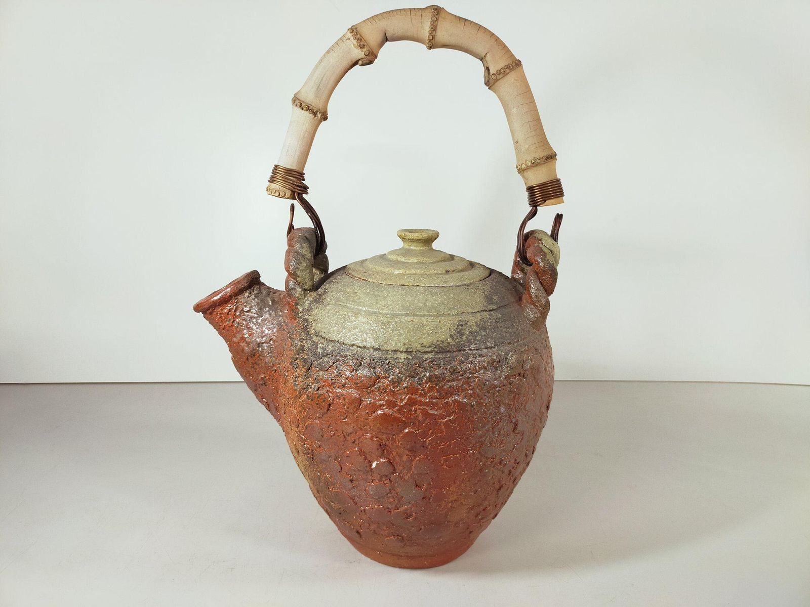 大型土瓶 竹ハンドル 約外径24cm 和モダン ギフト 職人手作り風 陶器