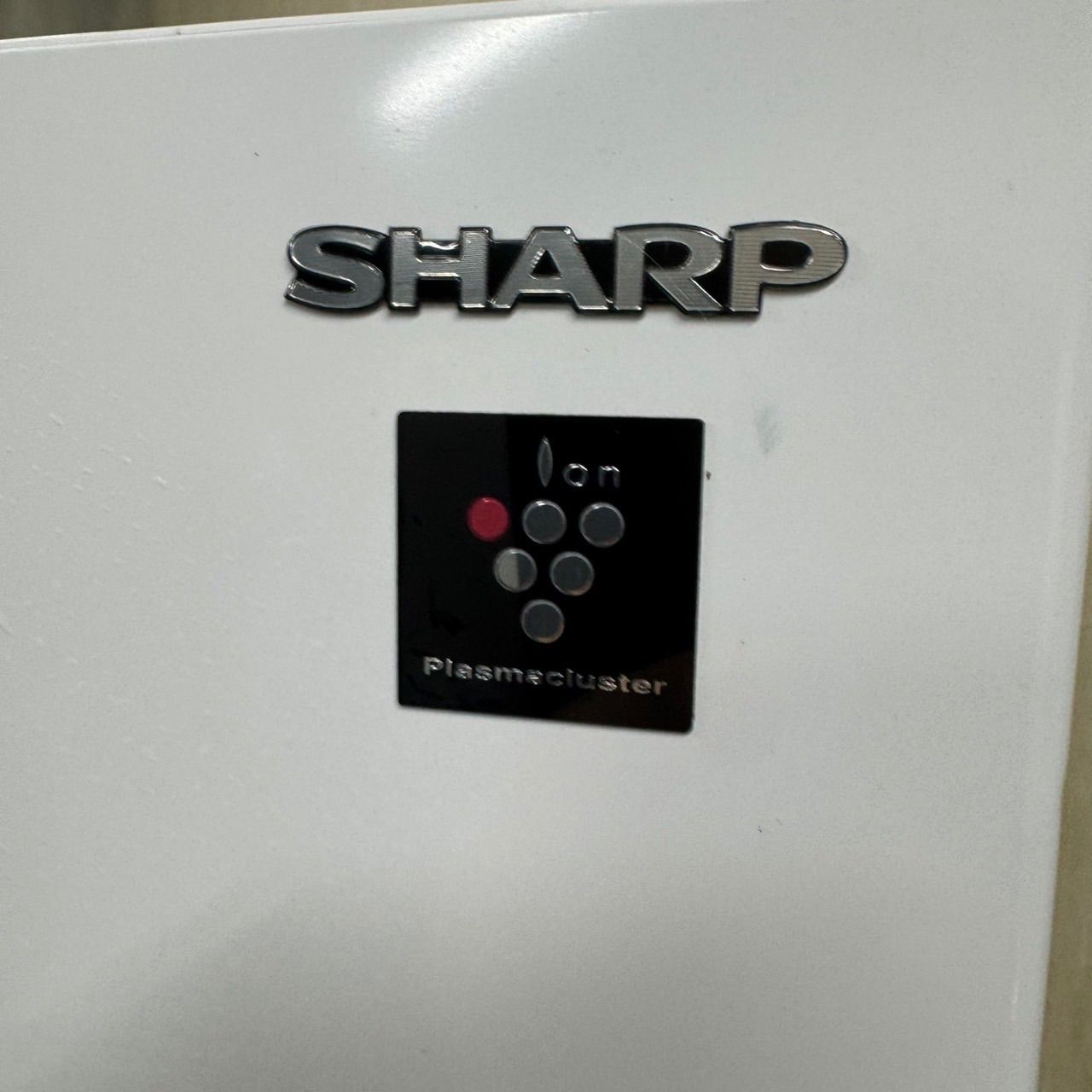 640 SHARP 中型冷蔵庫 200L強 230L 小型 一人暮らし ホワイトカラー 右