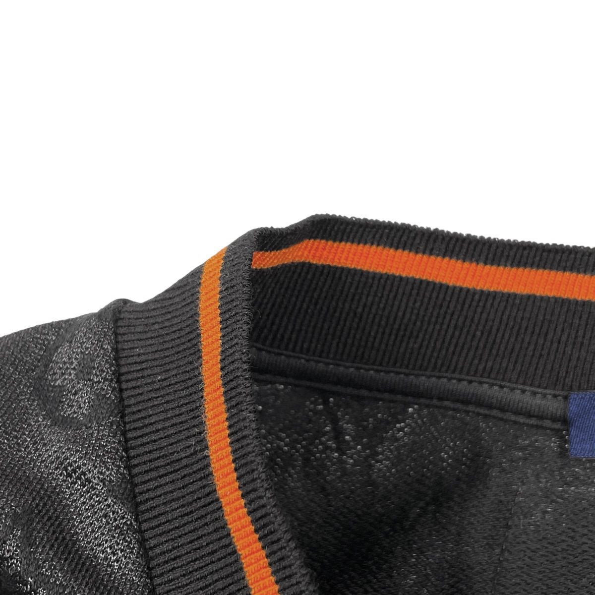 ルイ・ヴィトン Louis Vuitton モノグラム スポーティ Vネック Tシャツ 