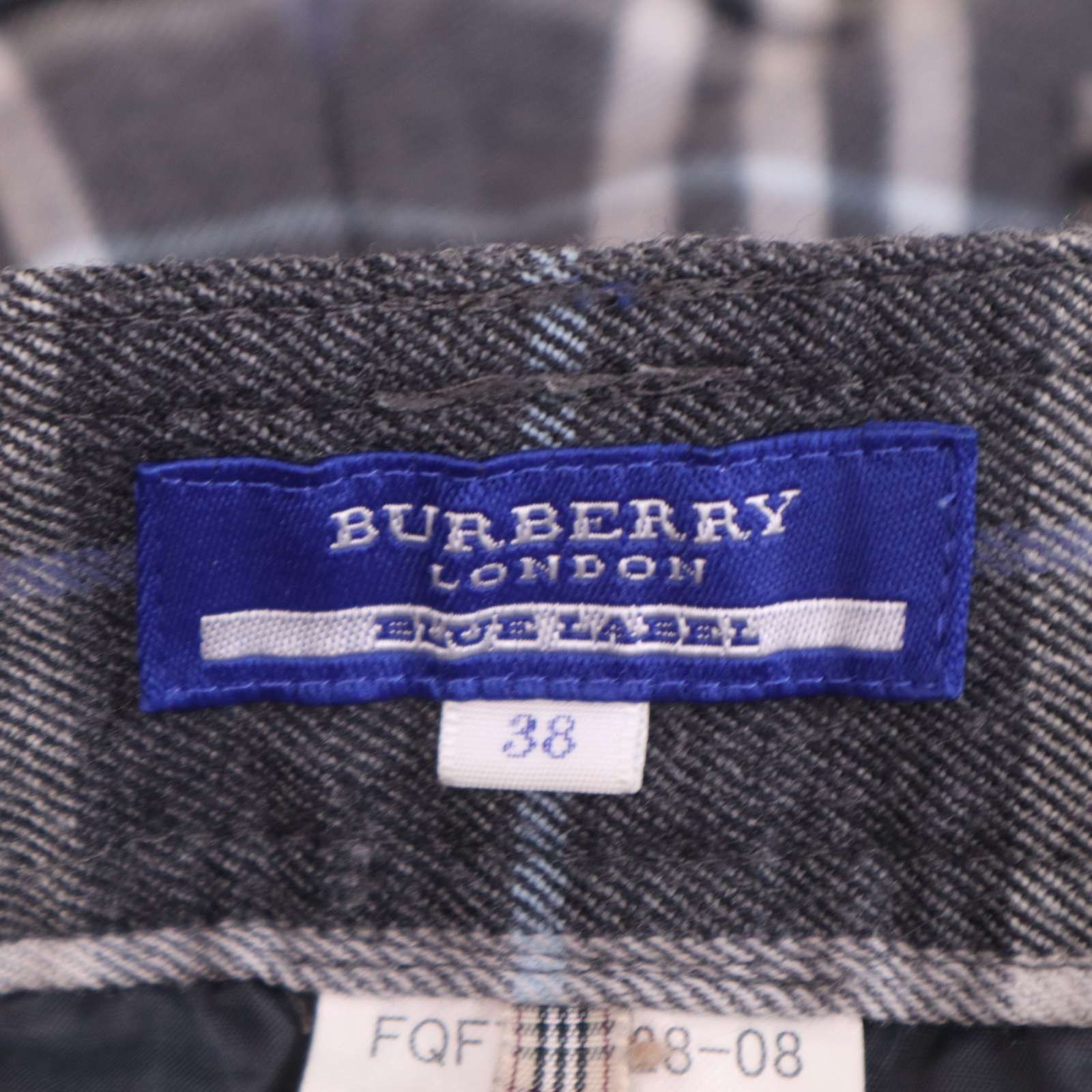 BURBERRY BLUE LABEL ショートパンツ 38 未使用 タグ付き 訳あり カッコいい バーバリーブルーラベルショートパンツ 38グレー