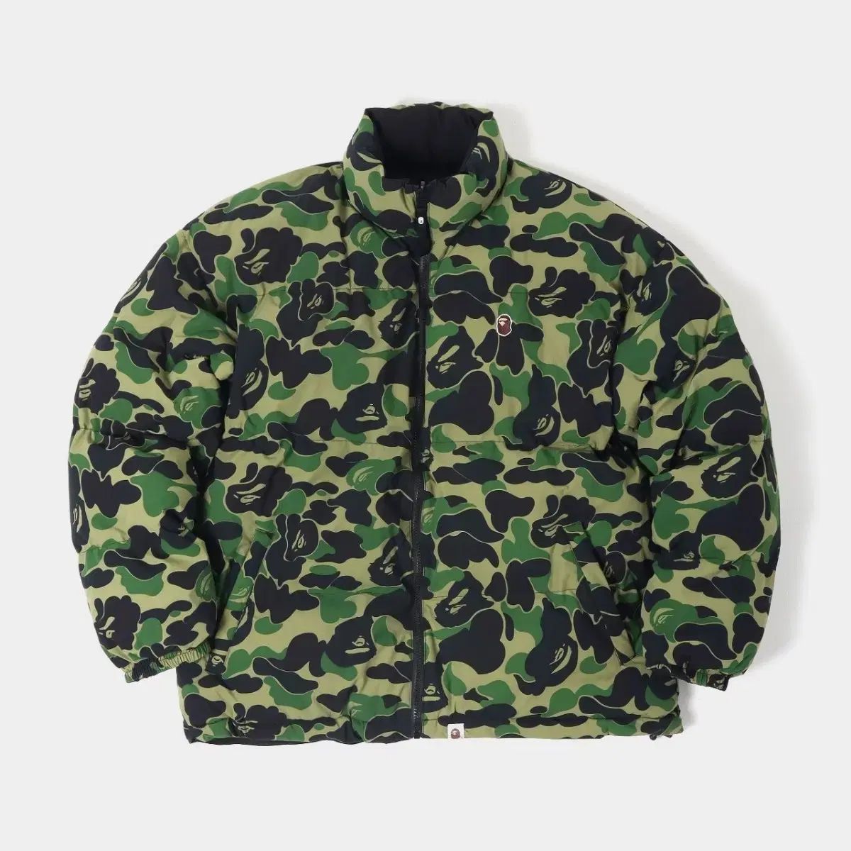 APE カモリバーシブル ジャケット アベイシングエイプ リバーシブル カモ ダウンジャケット - メルカリ
