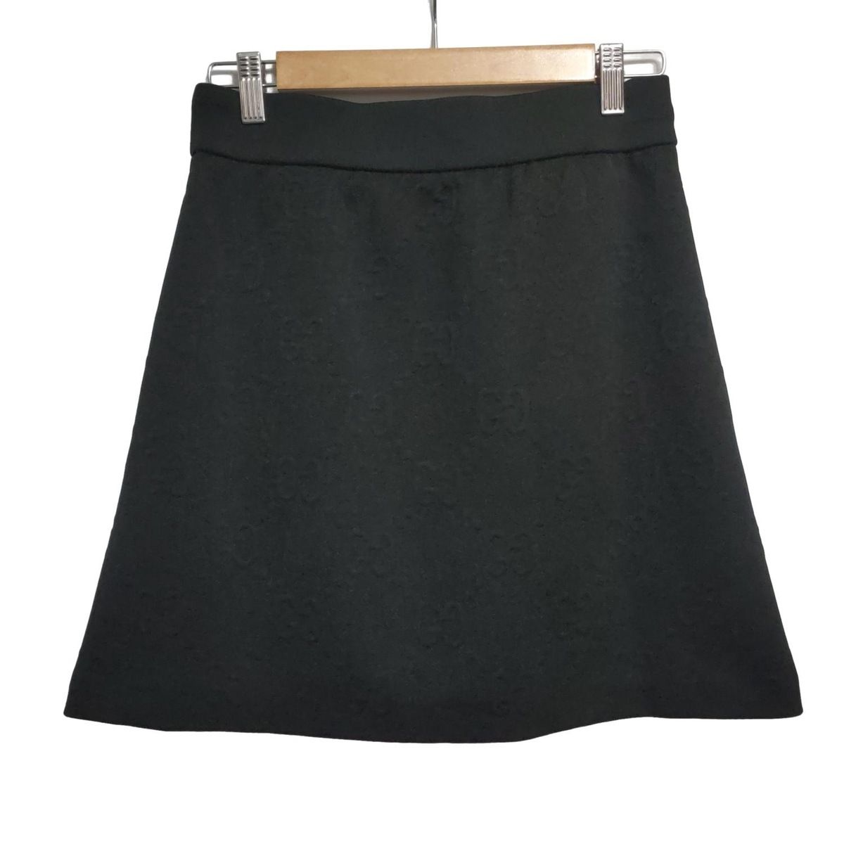 GUCCI黒いミニスカート w64 H94 着丈41cm GUCCI黒いミニスカート w64 H94 着丈41cm