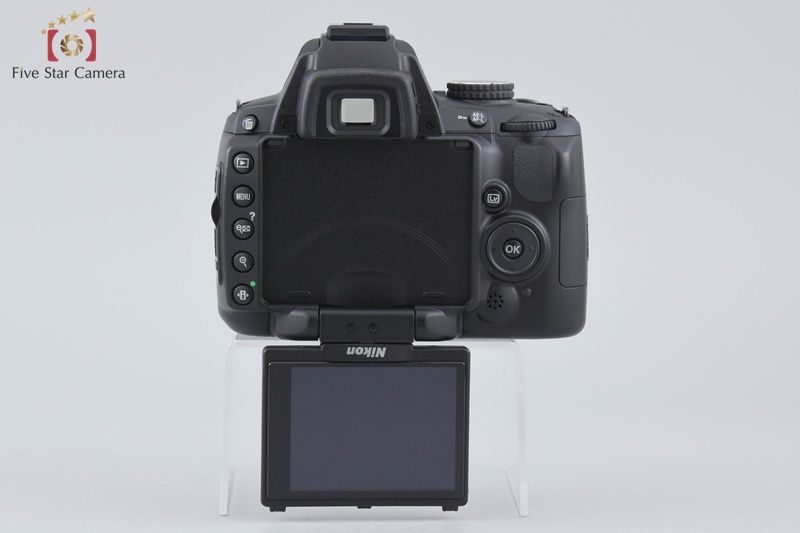 Nikon ニコン D5000 ダブルズームレンズキット シャッター回数僅少 