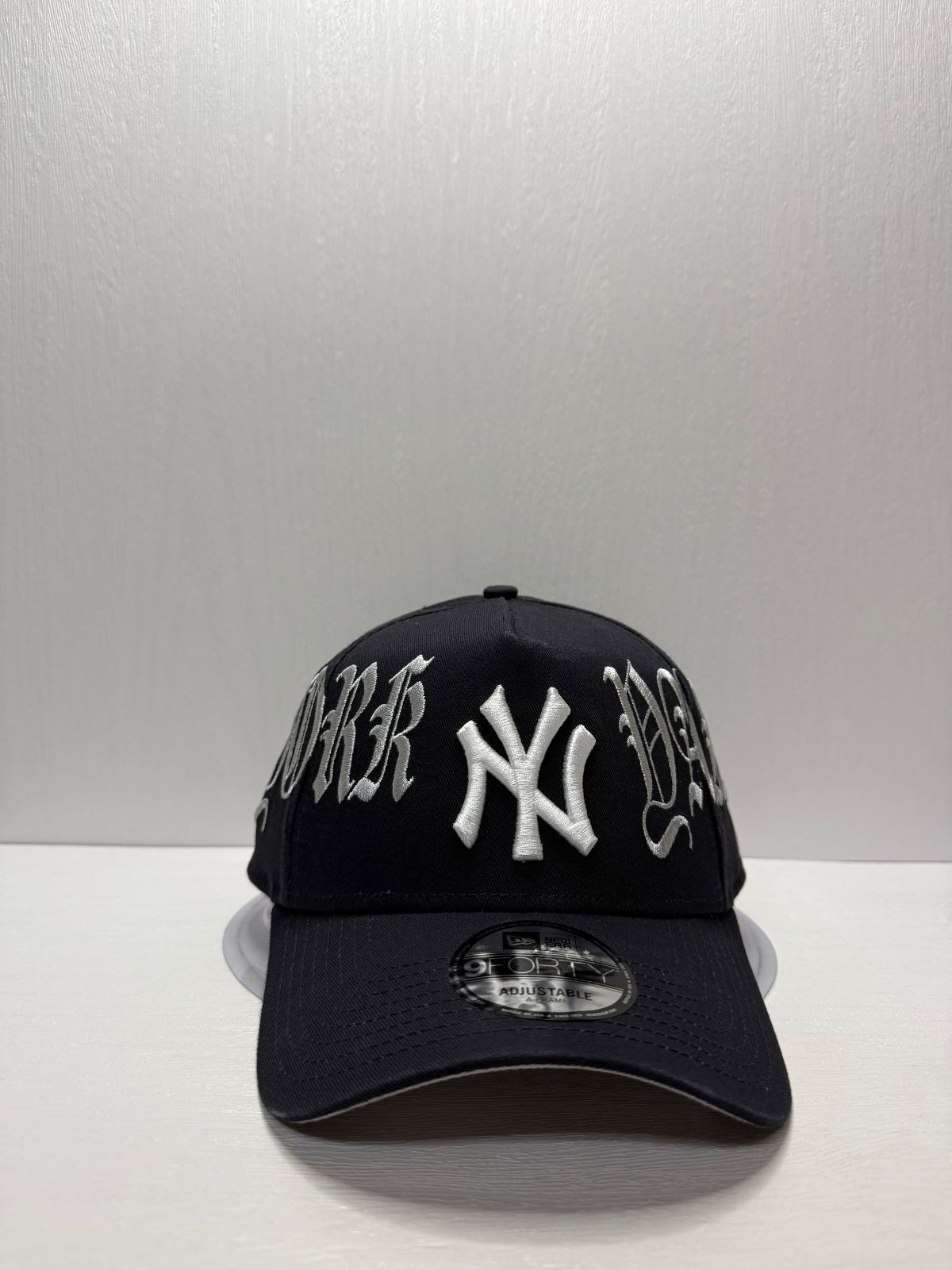 Newera ニューヨークヤンキース ゴシックスクリプト 9forty A-FRAME