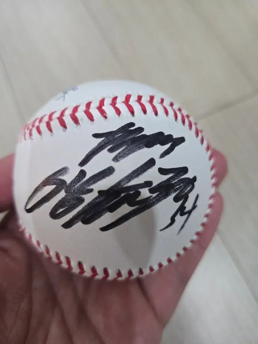 KIAタイガース 梁 玹種（ヤン・ヒョンジョン）選手 KBO公式球 サイン