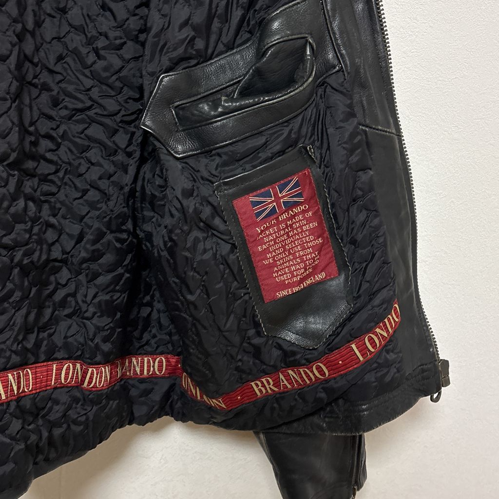 美品　レザーライダース　Dポケット　ビンテージ　キルティングライナー　XL LONDON BRANDO】 中綿キルティングライナー 本革 ワッペン刺繡 レザー