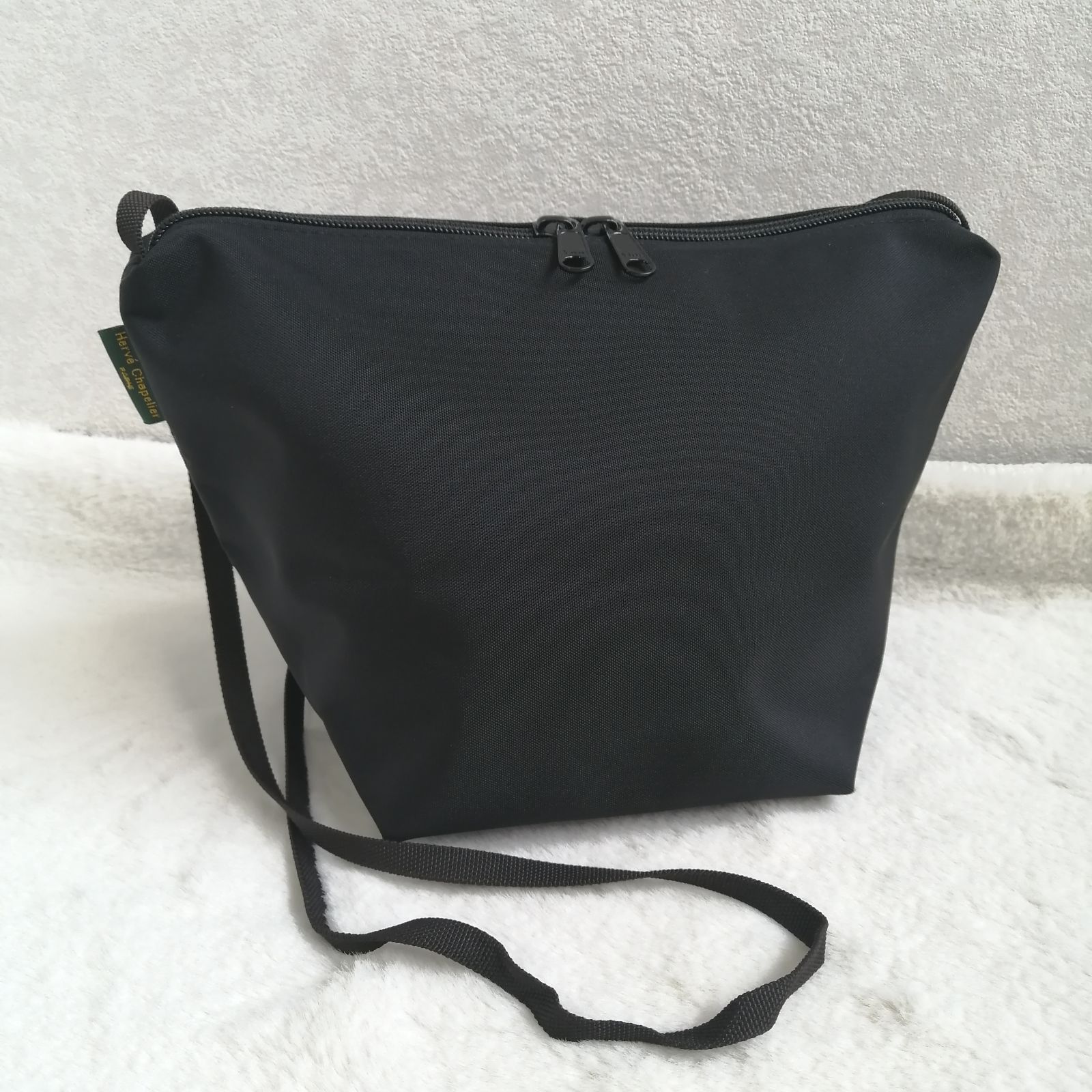 エルベシャプリエ ショルダーバッグ ビッグポシェット 舟形 ノワール