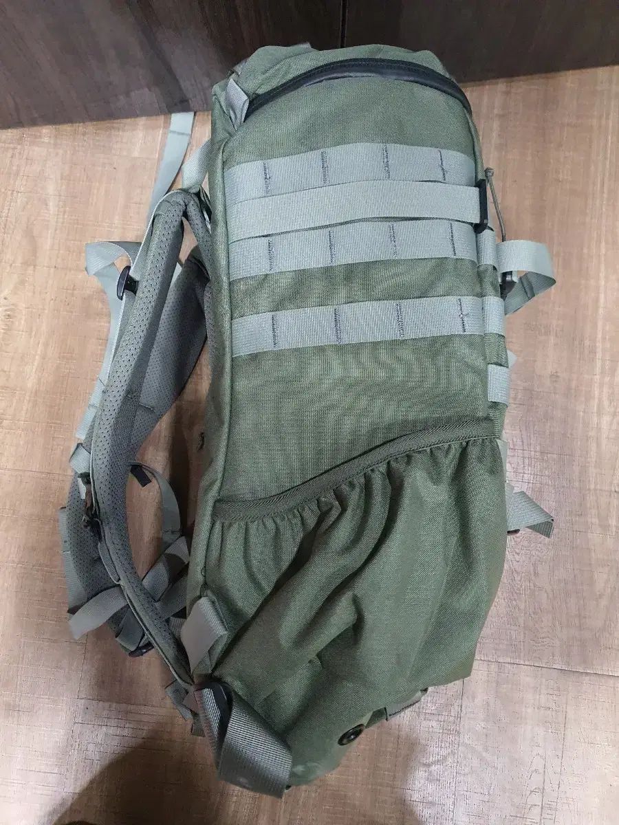  ミステリーランチ 2 Day アサルト バックパック S M カーキ その他 アウトドアウェア小物