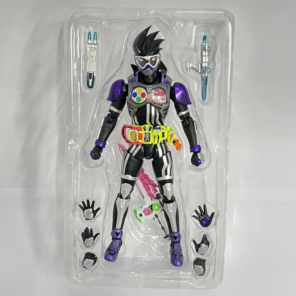 中古】開封・箱傷み)バンダイ S.H.Figuarts 仮面ライダーゲンム 中古】開封・箱傷み)バンダイ S.H.Figuarts 仮面ライダーゲンム