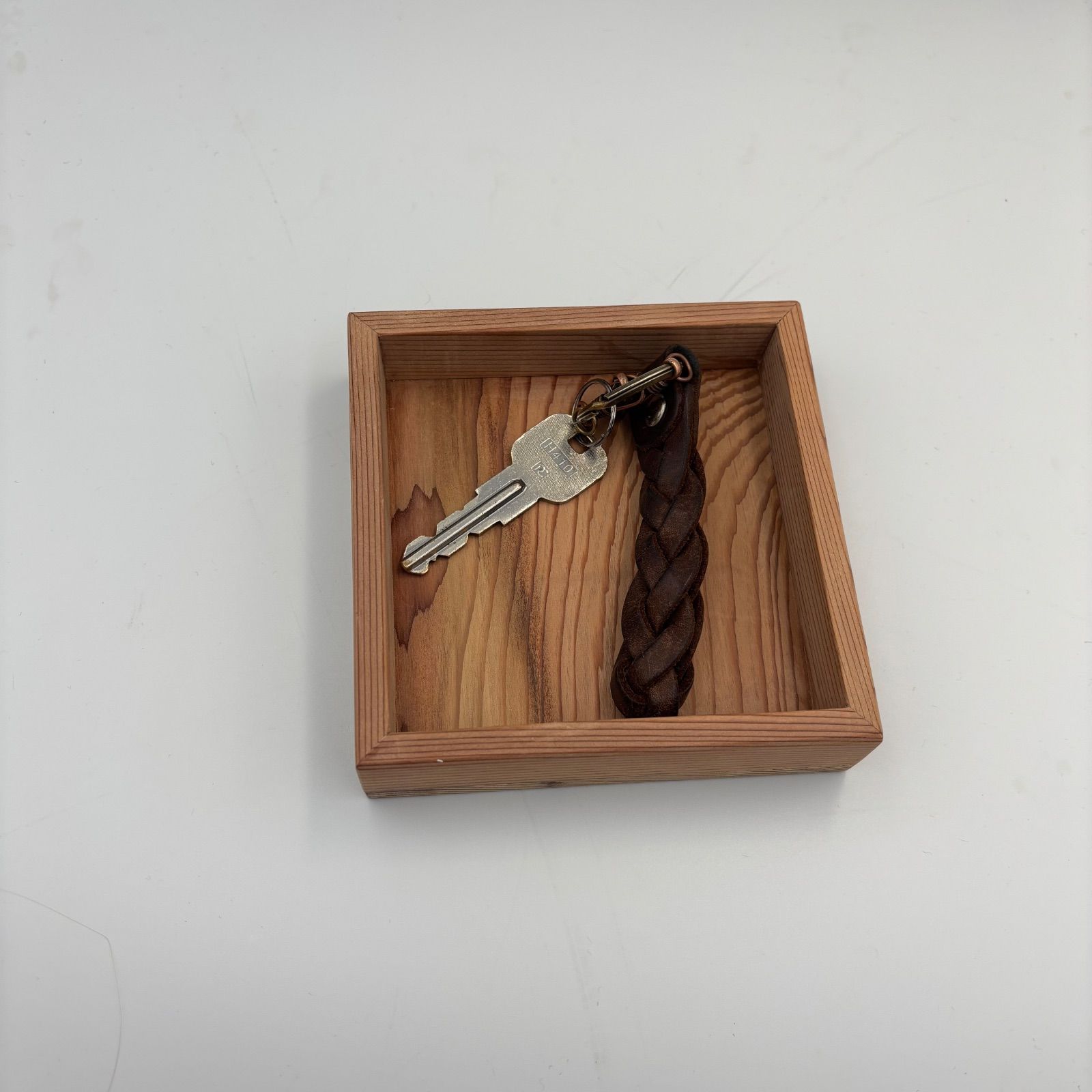 本屋久杉 小物入れ 釘不使用 - メルカリ