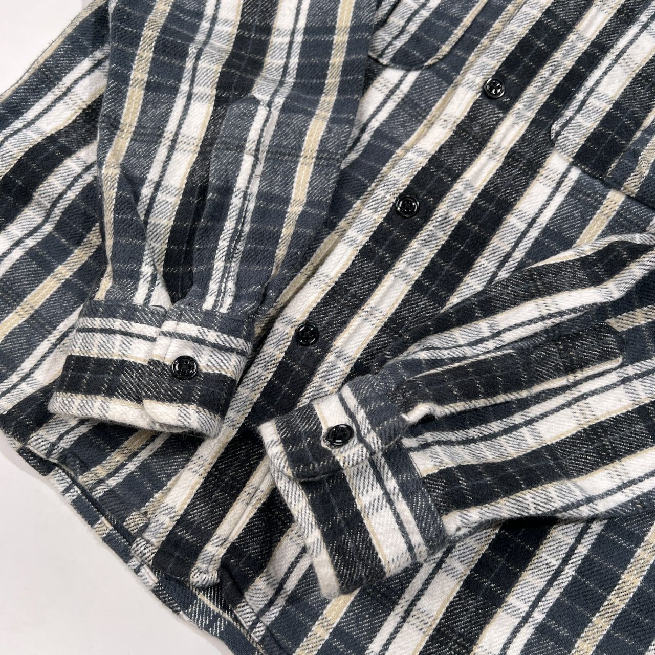 ネルシャツ　ネペンテス　アメリカ製 USA製 NEPENTHES ネペンテス チェック 長袖 ネルシャツ サイズ M