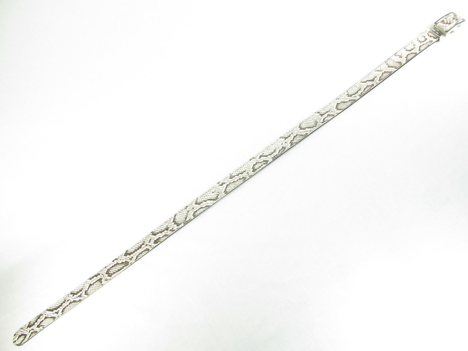 PELGIO なパイソン革のベルト 穴通し 自然色 オートストッパー