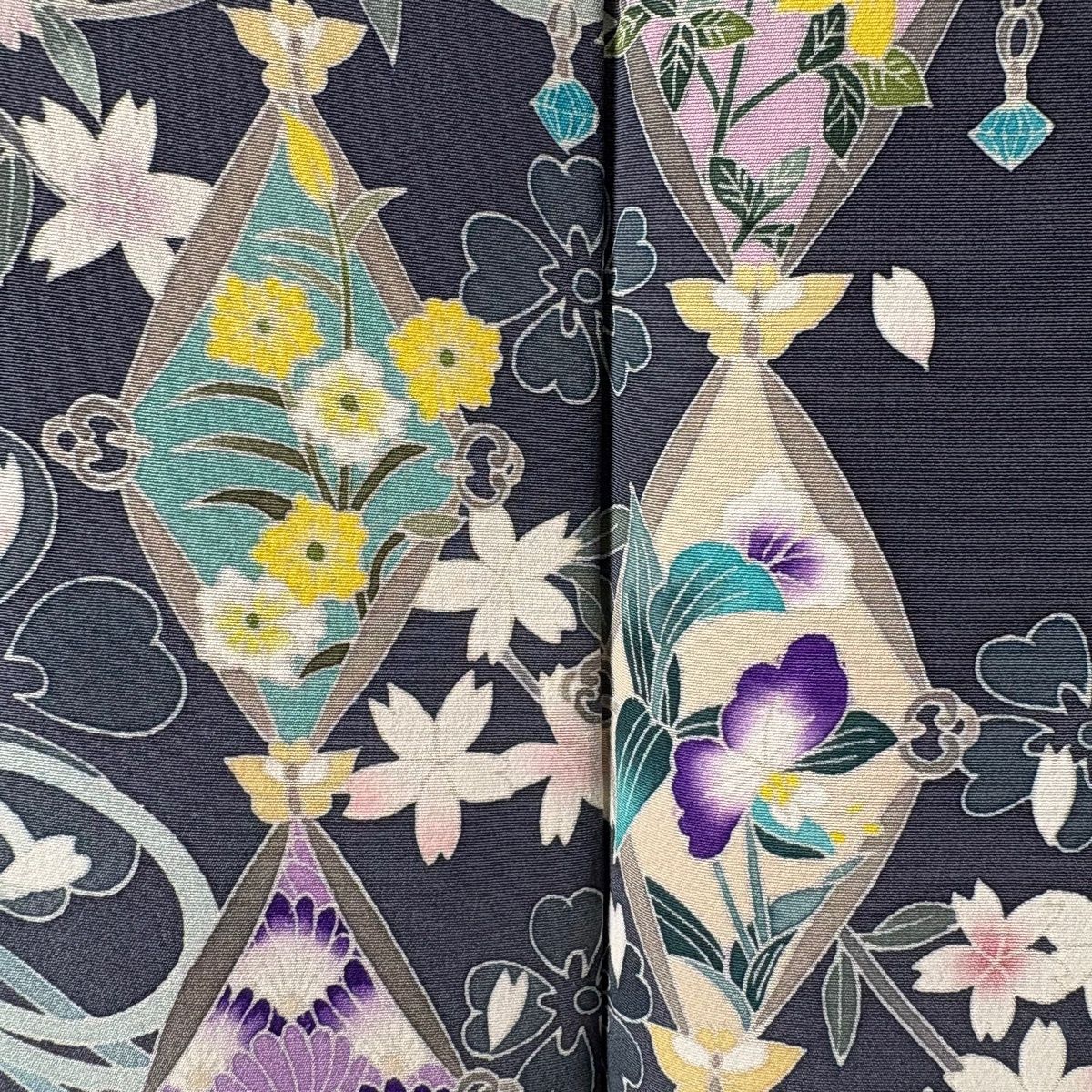 F-261 訪問着 京加賀友禅 袷 草花 ブルーグレー 暈し 作家落款 美品 楽天市場】加賀友禅落款の通販 F-261 訪問着 京加賀友禅 袷 草花