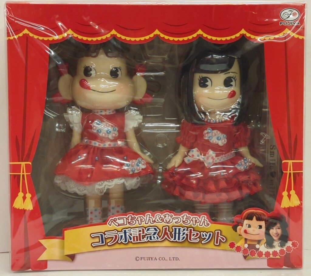 不二家 ペコちゃん&あっちゃん コラボ記念人形セット 全国版 - メルカリ