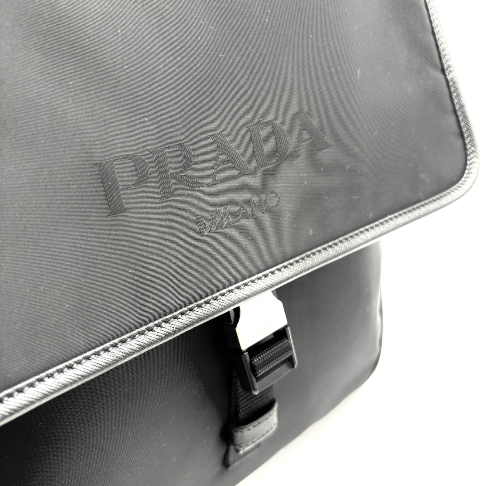 極美品・希少 PRADAプラダ ショルダーバッグ 三角ロゴ プレート