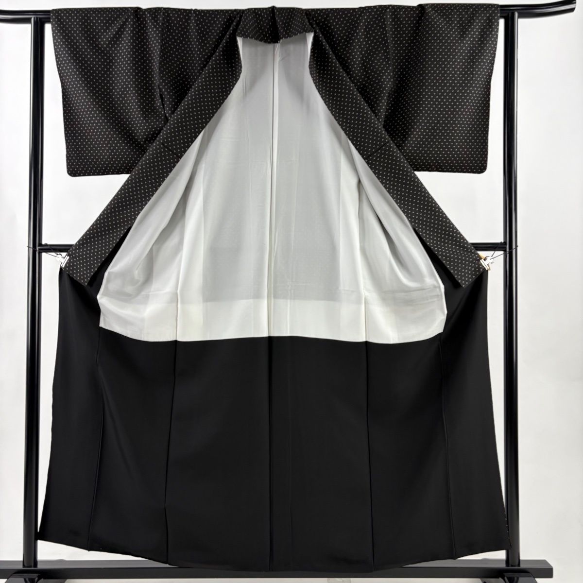 裄丈66.7 身丈159 伝統工芸 牛首紬 美品】 紬 身丈159cm 裄丈62cm S 袷 牛首紬地 落款 証紙 縦縞 幾何学