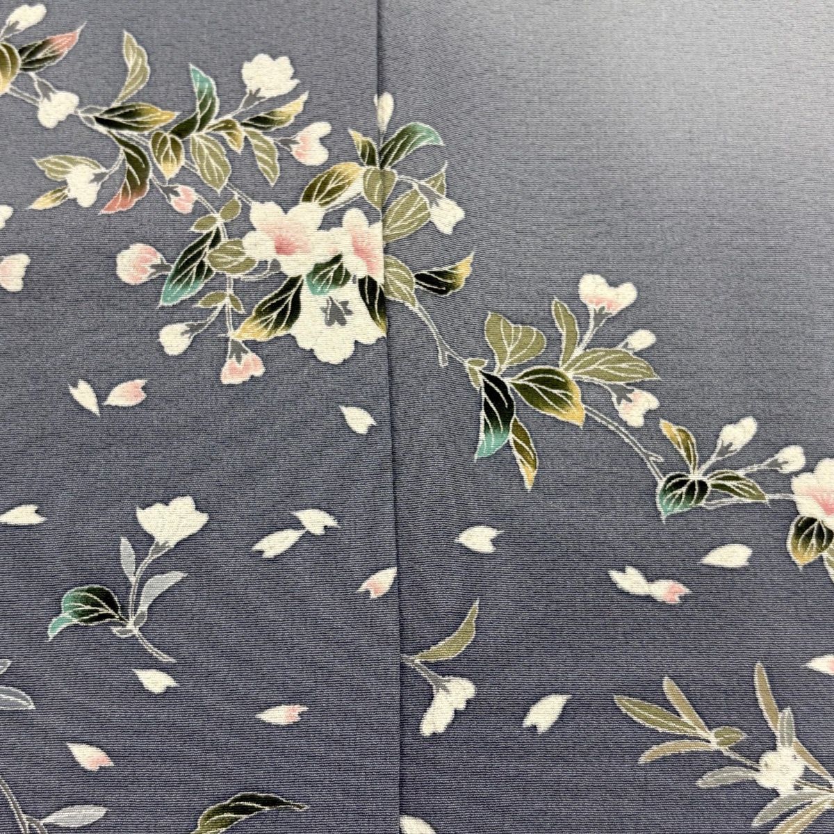 ◆未使用美品◆付下げ 袷 墨灰色 桜花弁 一つ紋 訪問着 小紋 卒入学式 お花見 銀座【B-4311】付下げ 桜色 花菱に花唐草文 :身丈166.5/裄69/細め