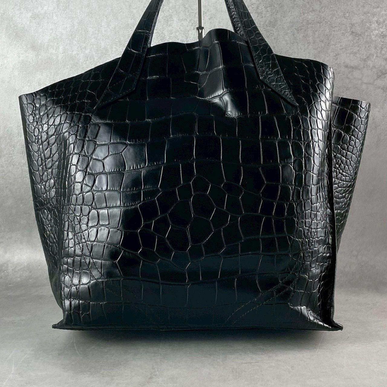 FURLA フルラ 型押し クロコ型押し ハンドバッグ バッグ ブラック 黒