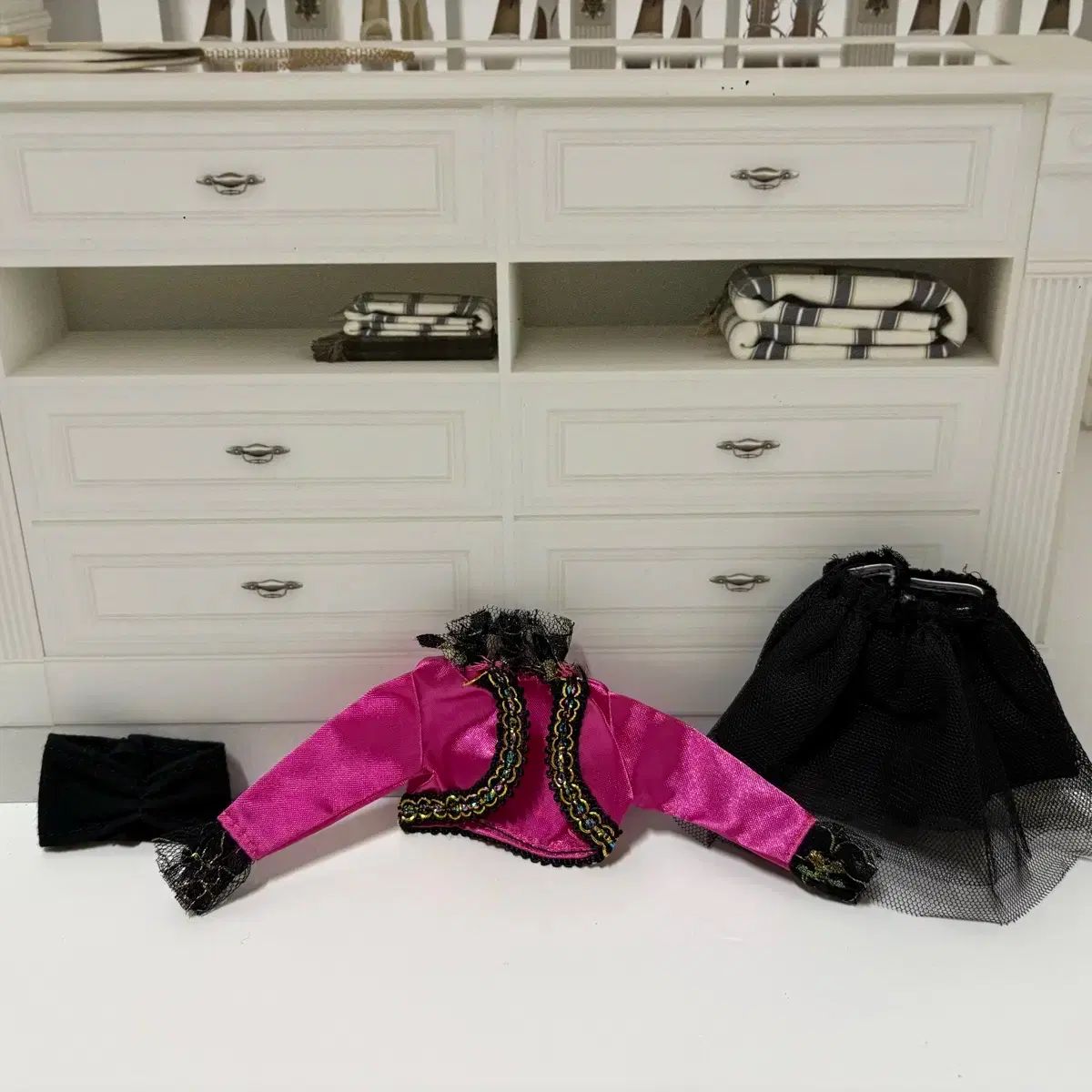 ぬいぐるみ用衣装セット（ピンクジャケット・黒パンツ） ぬいぐるみ用衣装セット（ピンクジャケット・黒パンツ） ぬいぐるみ用