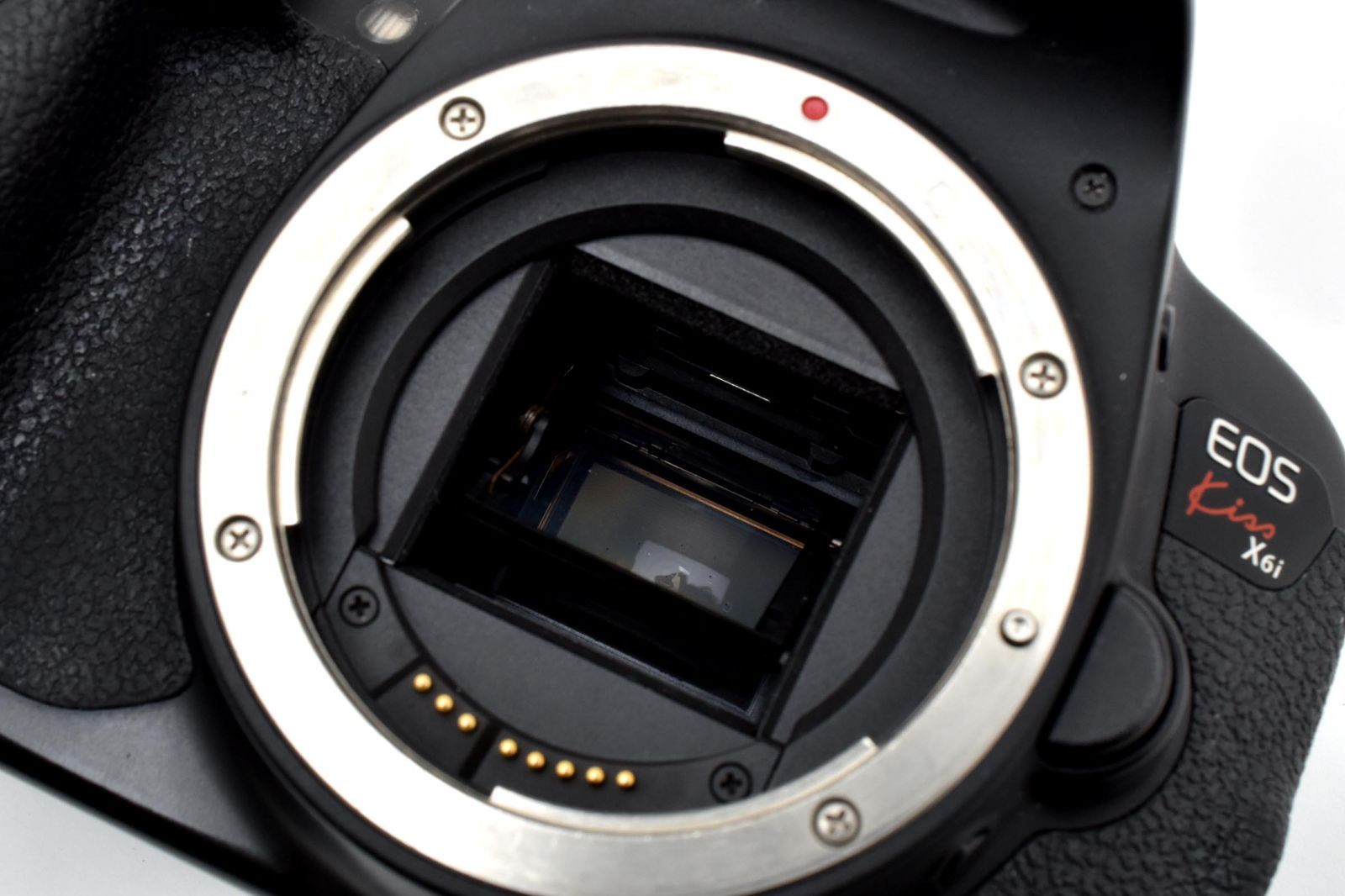 ☆ジャンク☆ EOS Kiss X6i ボディ デジタル一眼レフ 通電シャッターOK