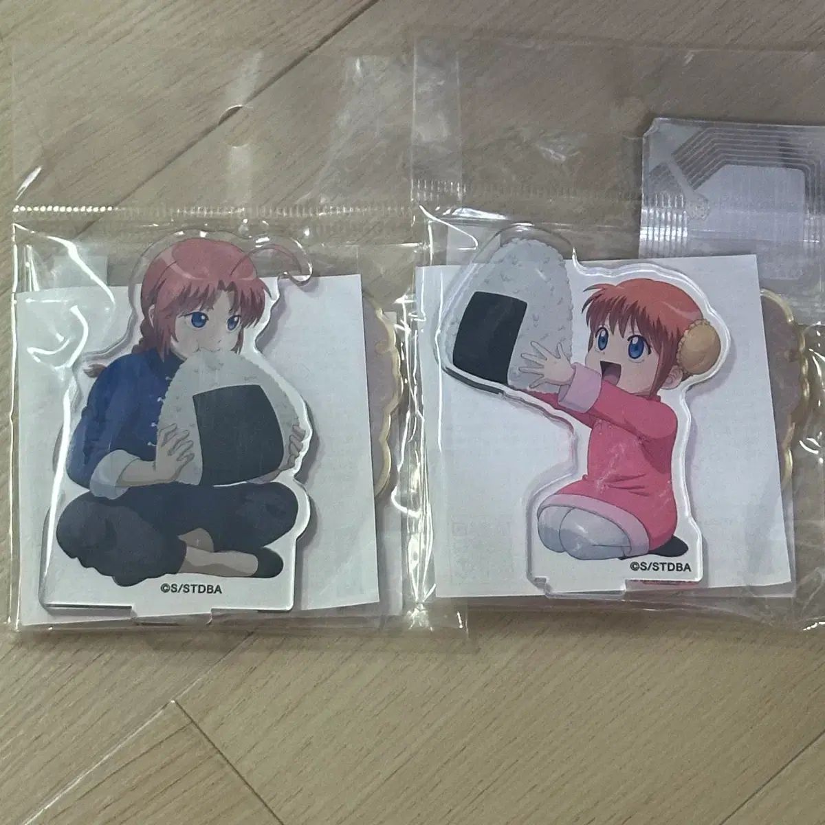 2024 1840年代 アールデコエナメル彩燕紋小瓶 ウランガラス