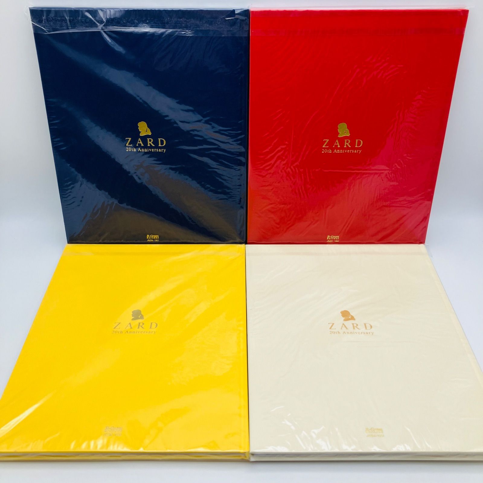 ZARD 20周年記念写真集 全4冊と他2冊　セット 本 写真集 ZARD 20周年記念写真集 第1集 第2集 第3集 第4集 全4冊