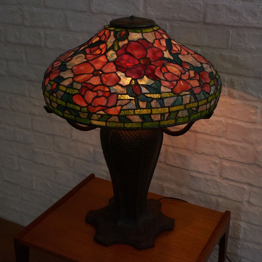 ステンドグラス ティファニーランプ 花模様 テーブルランプ アール