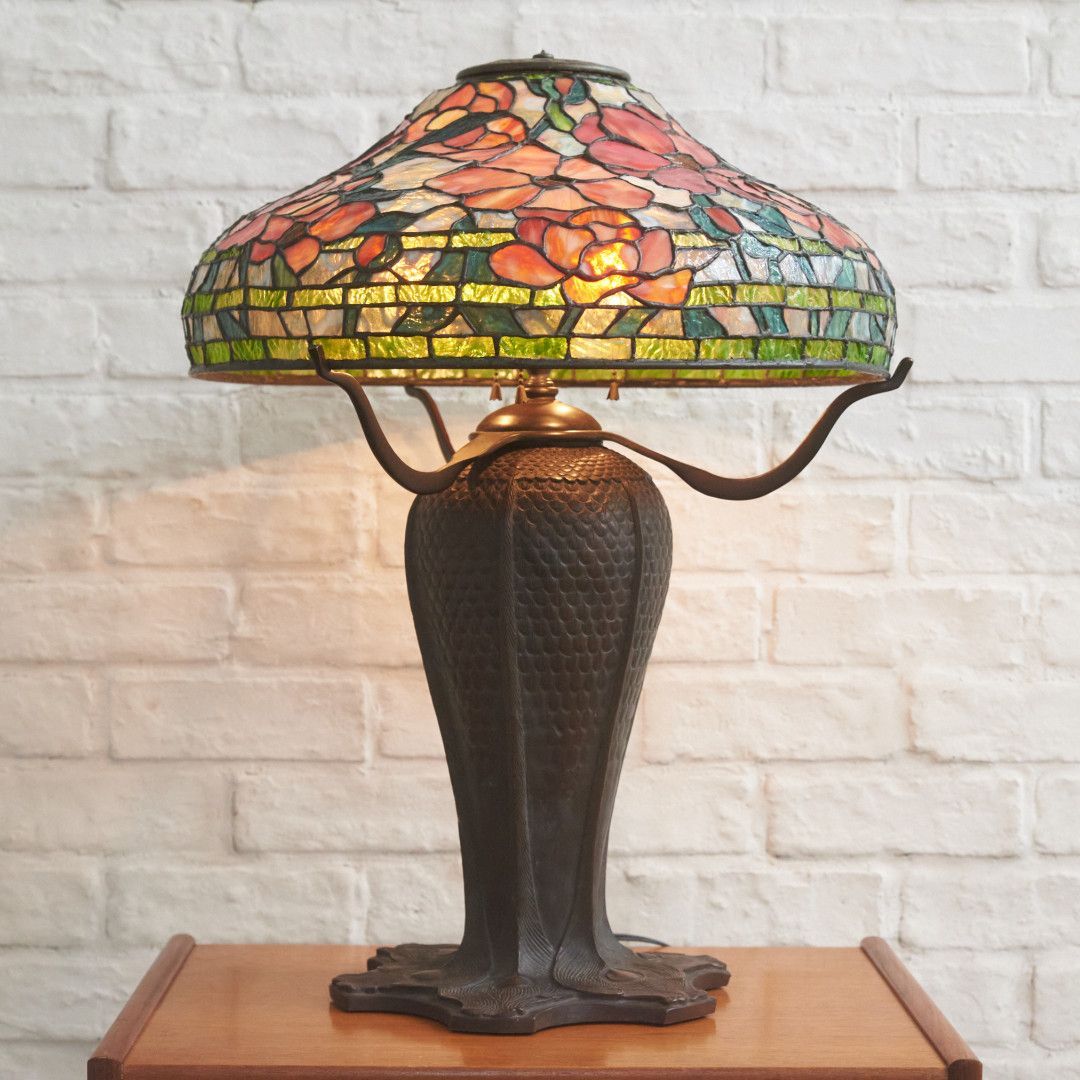 ステンドグラス ティファニーランプ 花模様 テーブルランプ アール