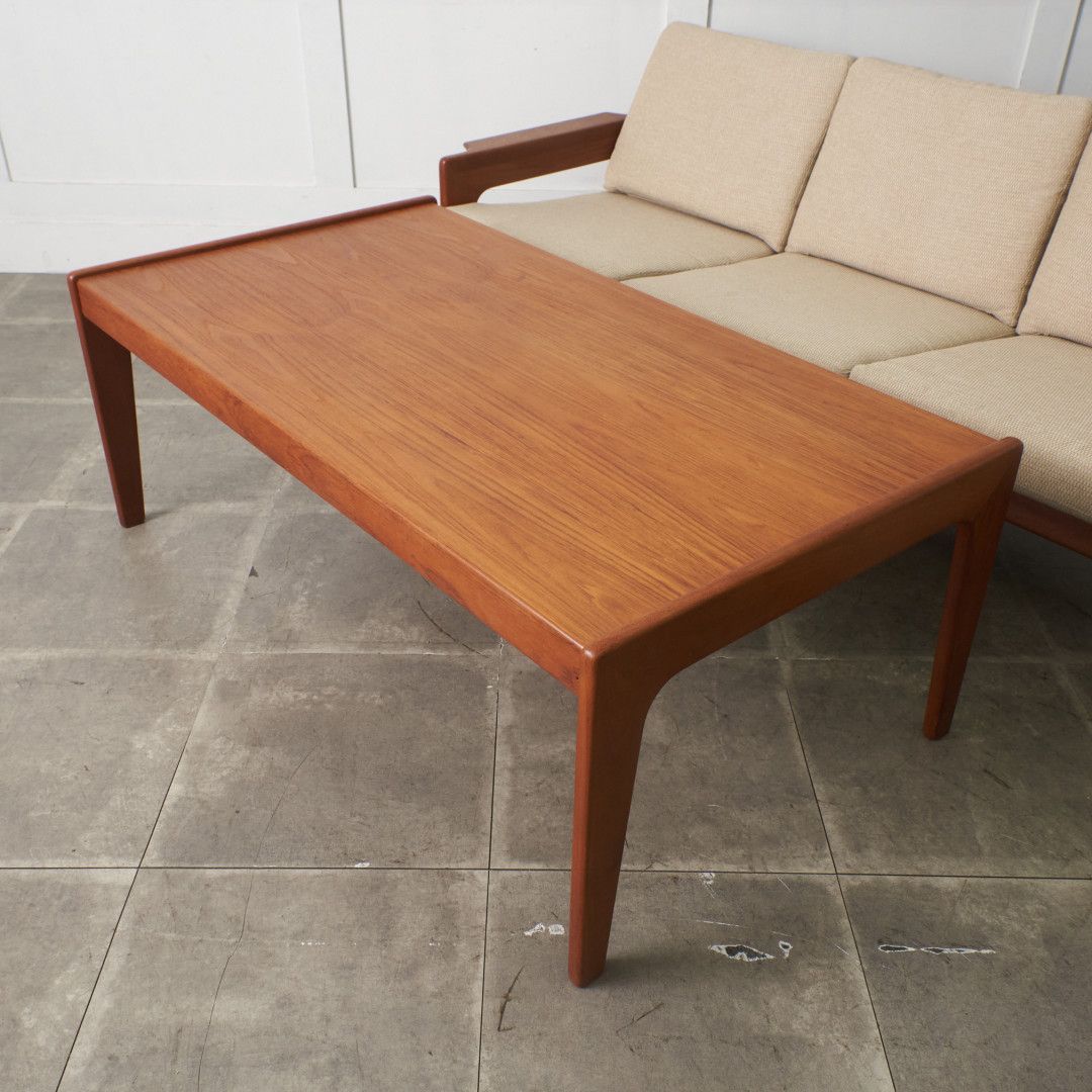 ミッドセンチュリー コーヒーテーブル デンマーク製 北欧 50s 60s ミッドセンチュリー コーヒーテーブル デンマーク製 北欧 50s 60s 北欧