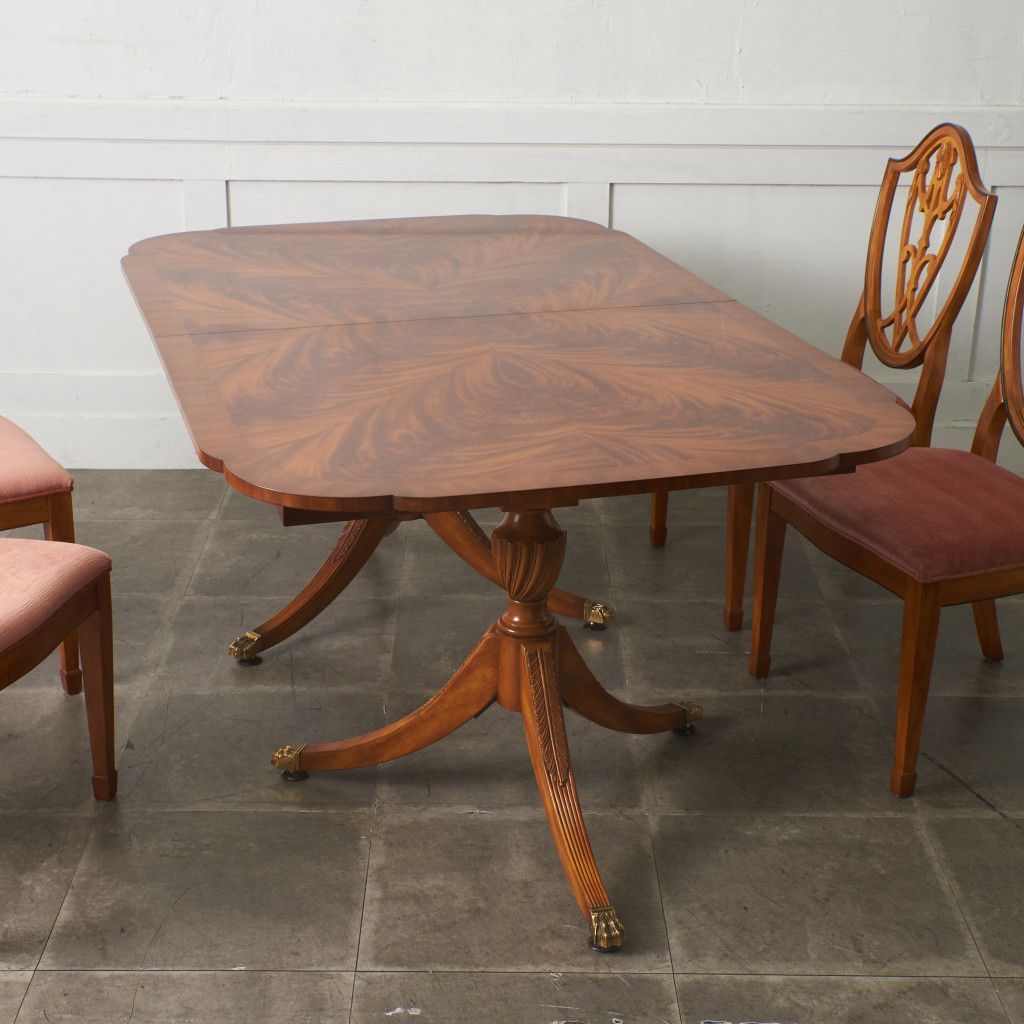 ドレクセルヘリテイジ「トライユン」 マホガニー材ダイニングテーブル