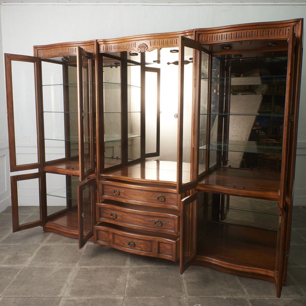 【DREXEL HERITAGE】 ドレクセルヘリテイジ ガラスキャビネット 定200万 DREXEL HERITAGE グランドヴィラ ガラス キャビネット 照明