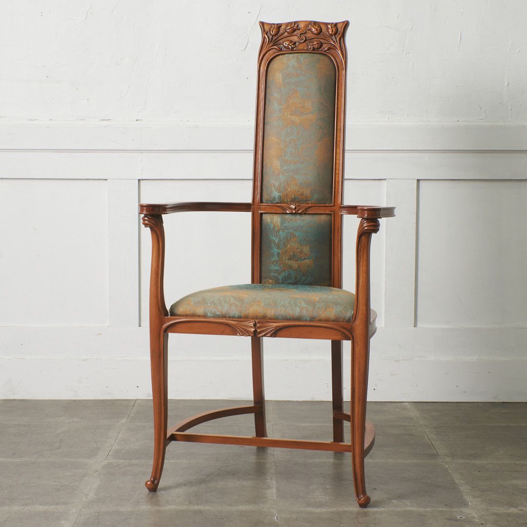 イタリア medea アームチェア ダイニングチェア 木彫刻 ビーチ