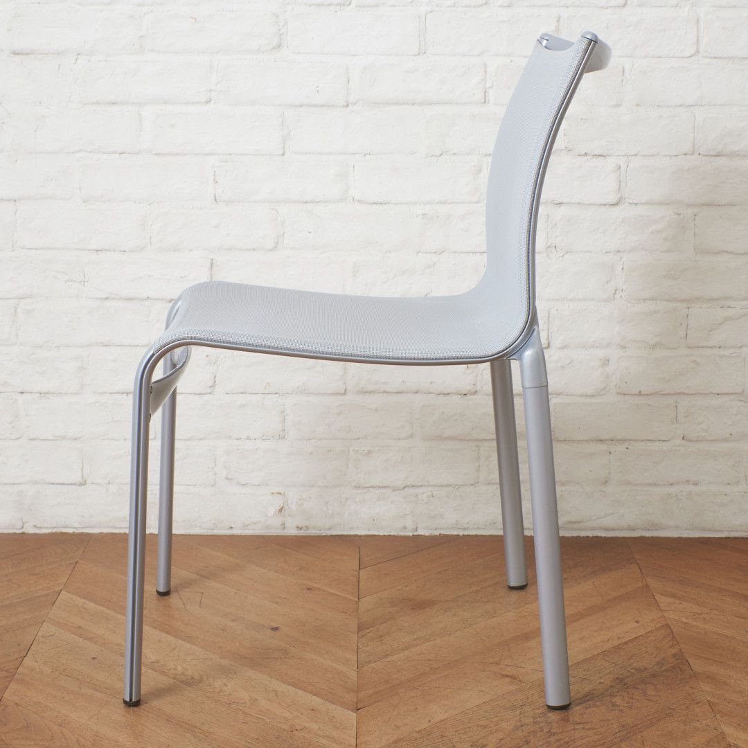 カッシーナ Alias HIGHFRAME スタッキング チェア アームレス アリアス