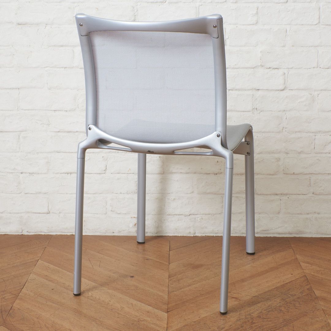 カッシーナ Alias HIGHFRAME スタッキング チェア アームレス アリアス