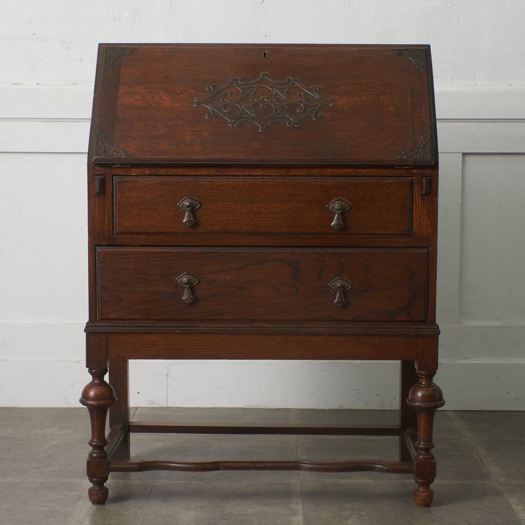 イギリス　アンティーク木製ライティングビューロー 英国 アンティーク ライティング ビューロー 木彫刻 オーク 無垢材