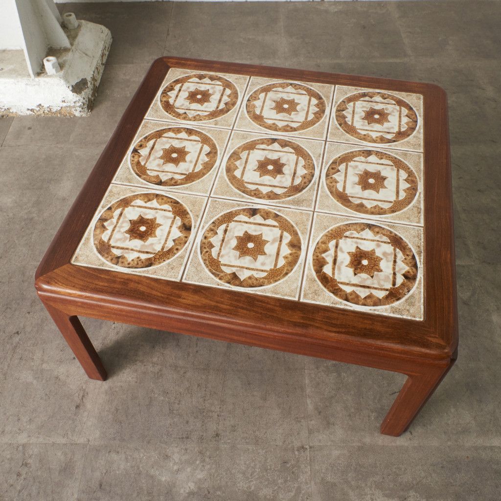 Y*様 L3705-68 英国ヴィンテージ G-plan コーヒーテーブル タイ G-plan タイルトップ コーヒーテーブル ヴィンテージ 英国 ジープラン