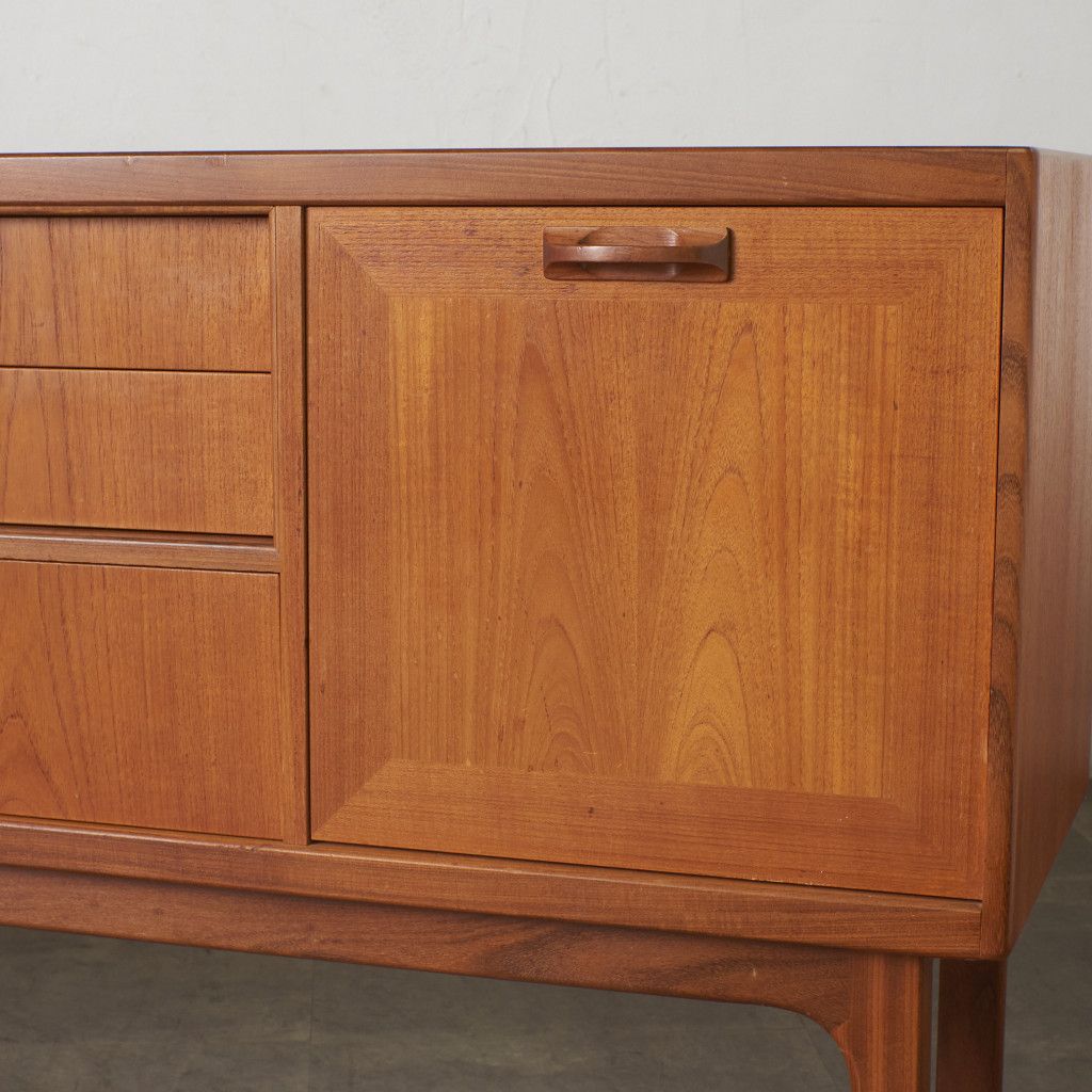 英国アンティークG-planジープラン製カップボード/キャビネット(89-294 G-PLAN（ジープラン） ミドルボード G-PLAN Fresco ヴィンテージ