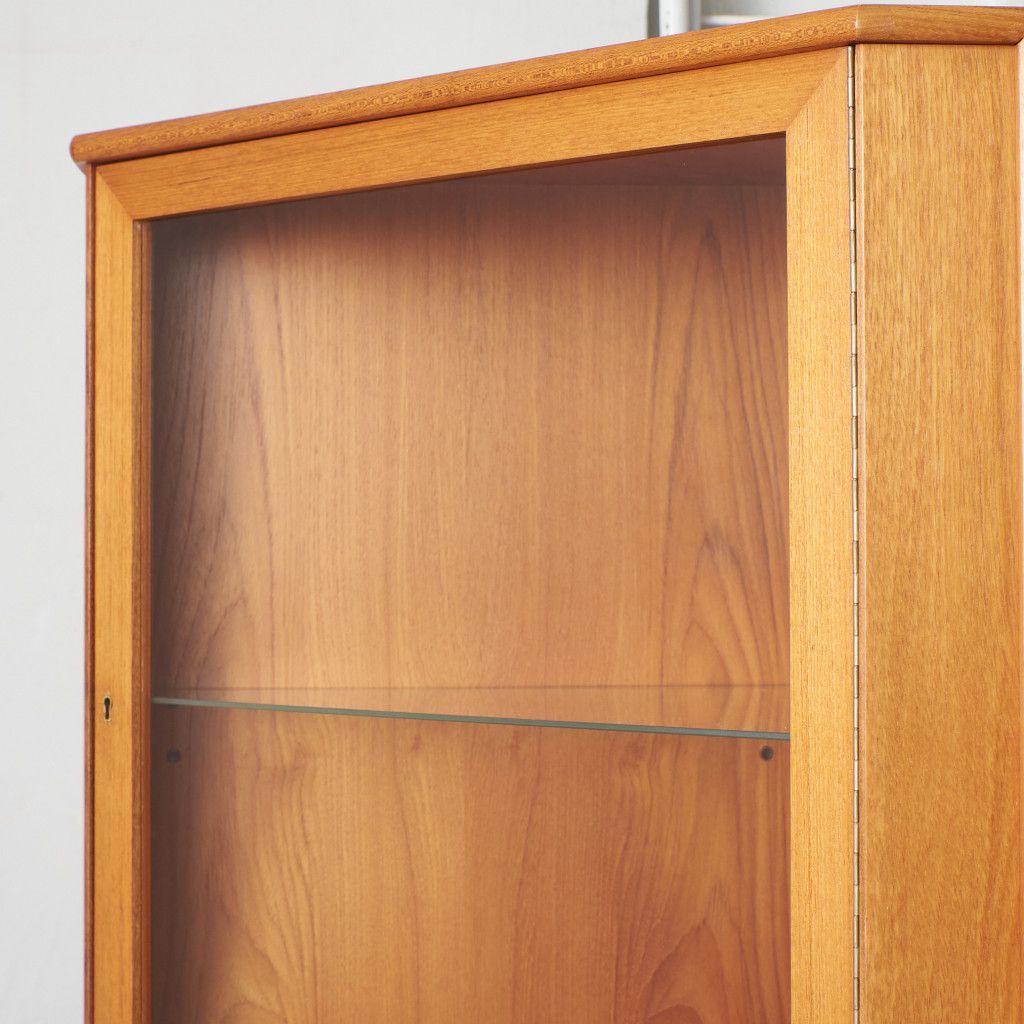 鍵付 Turnidge コーナーキャビネット 英国 ヴィンテージ 飾り棚 食器棚