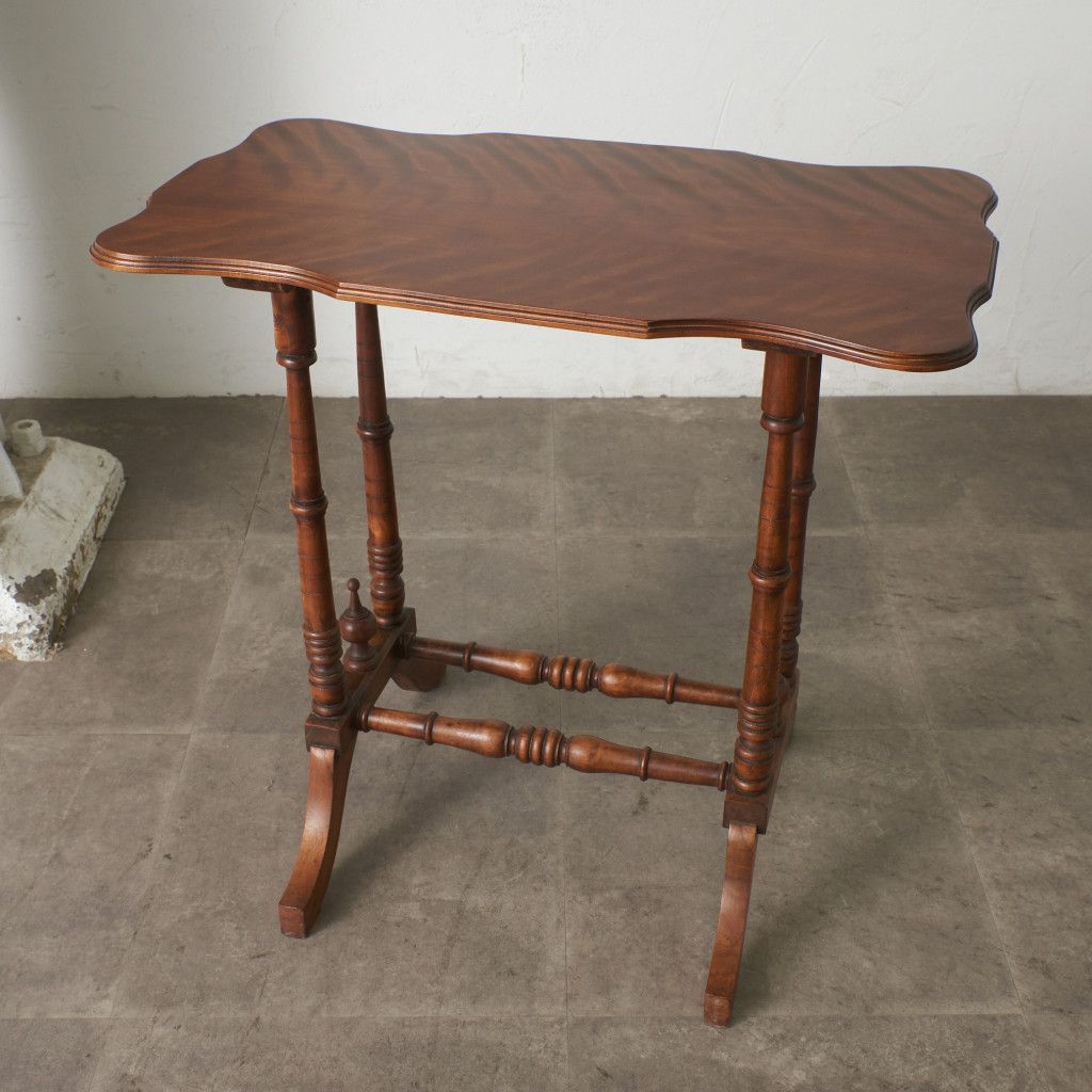 英国アンティーク マホガニー材 ソーイングテーブル サイドテーブル クラシック 英国アンティーク マホガニー材 ソーイングテーブル サイドテーブル