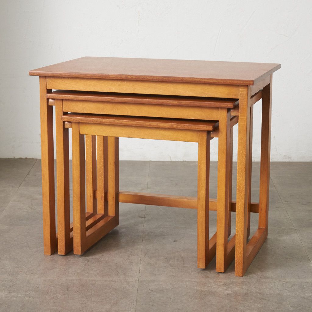 イギリス ビンテージ 家具 ネストテーブル サイドテーブル 3台組 6546c イギリス ヴィンテージ ネストテーブル 北欧 スタイル サイドテーブル