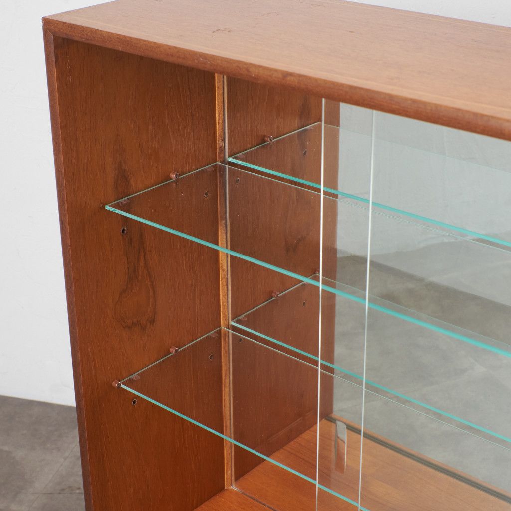 イギリス Turnidge ヴィンテージ ナロー キャビネット チーク 本棚