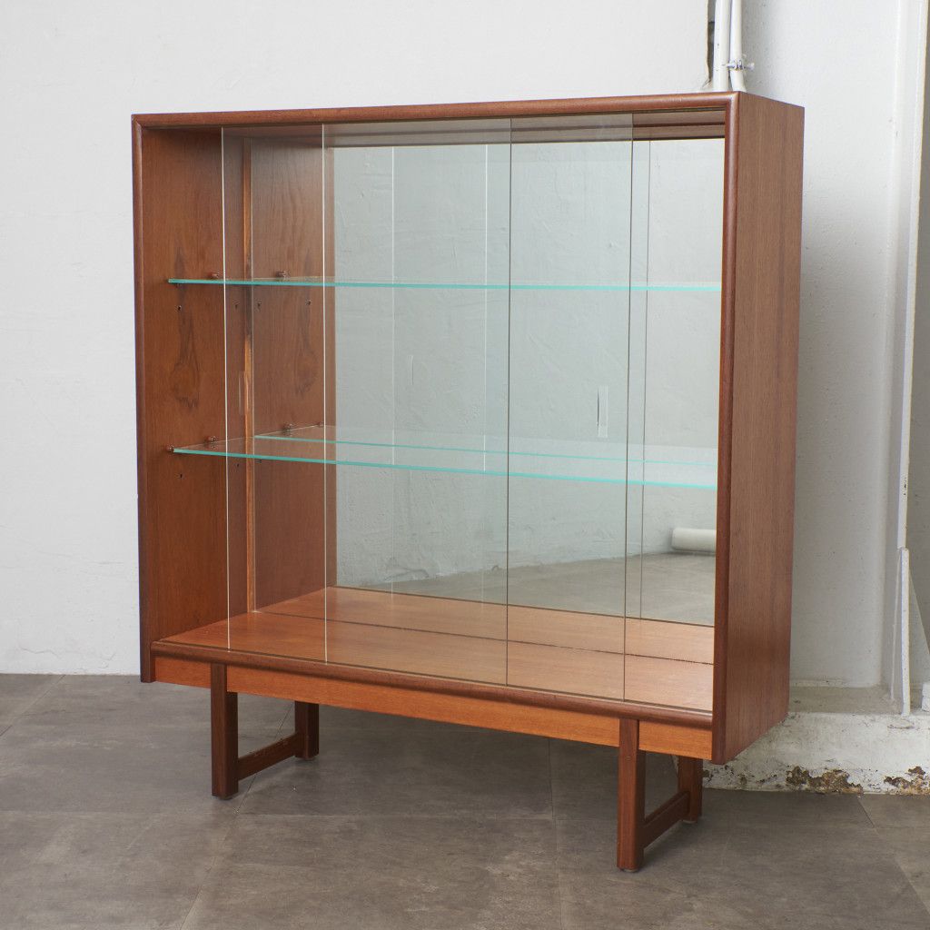 イギリス Turnidge ヴィンテージ ナロー キャビネット チーク 本棚