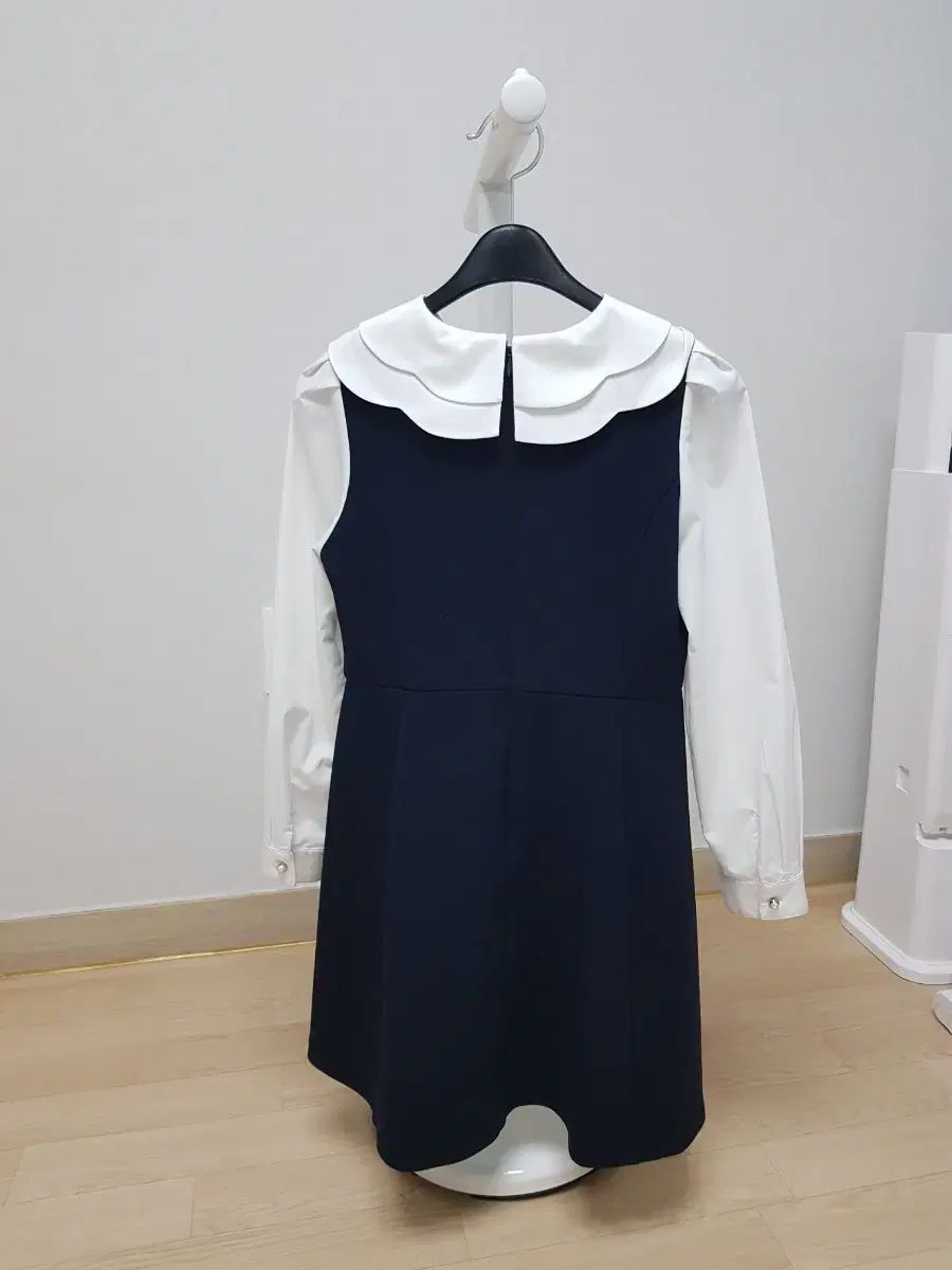 ダックスキッズ ONE PIECE 140