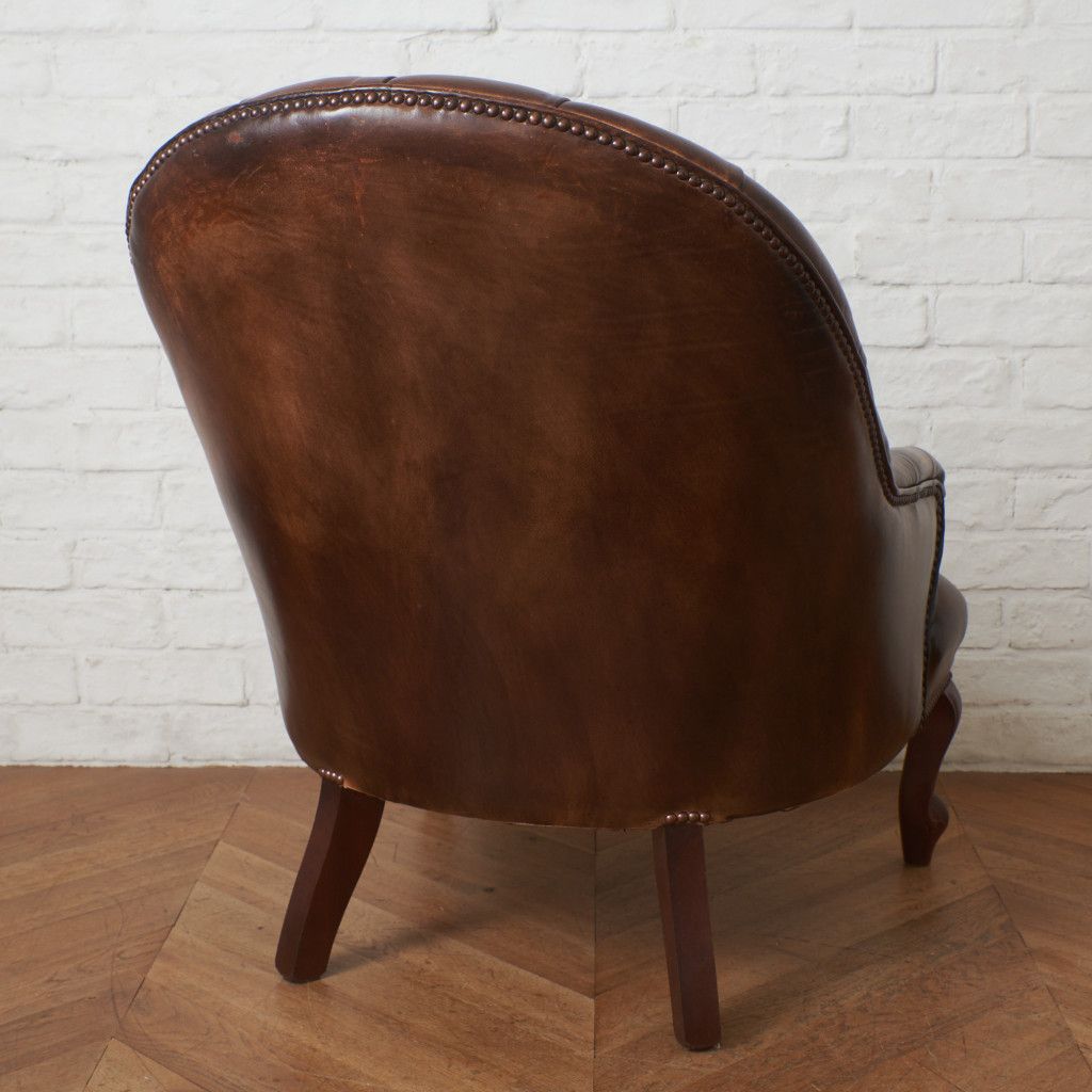  英国 アンティーク チェスターフィールド クラブチェア 本革 鋲 ボタン 1人掛け ソファ ラウンジチェア 椅子 クラシック 西欧 96945 三人掛けソファベッド 2人掛け 3人掛けソファ ソファ ソファベッド