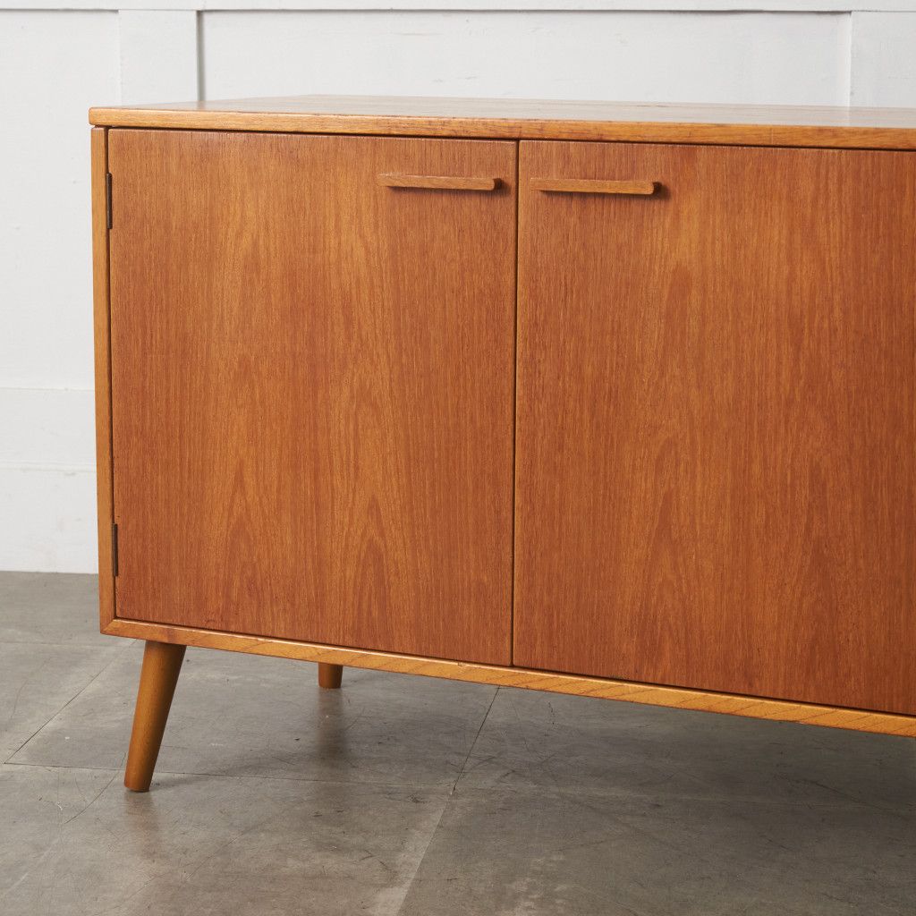 デンマーク Kai Kristiansen キャビネット チーク 北欧 ヴィンテージ