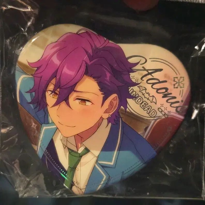 あんさんぶるスターズ 乙狩アドニス 缶バッジ あんさんぶるスターズ！ 乙狩 アドニス 缶バッジ - メルカリ