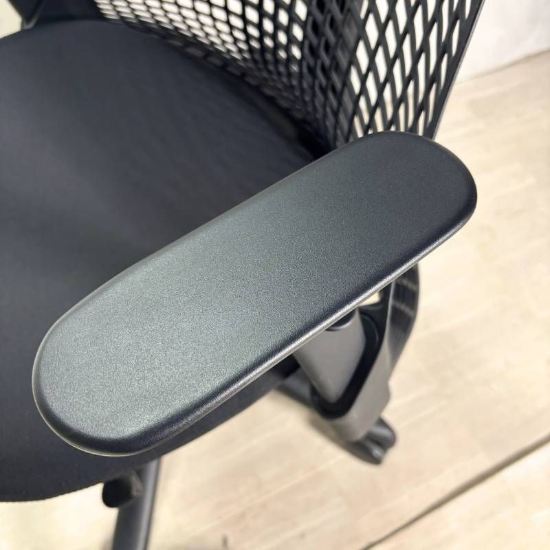 前傾チルト搭載 ハーマンミラー