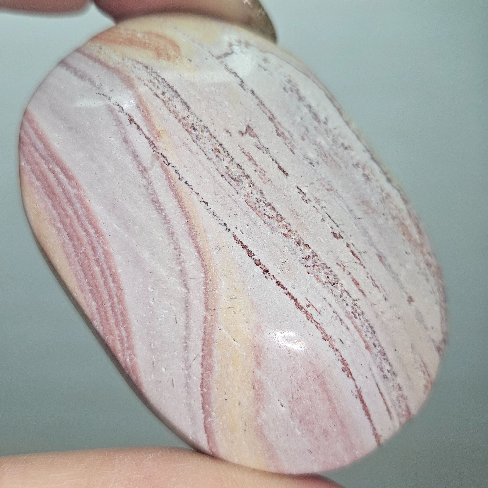 激レア❗レインボーライオライト✨ワンダーストーン✨パーム✨握り石