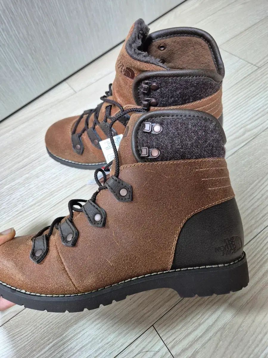  THE NORTH FACE ザノースフェイス サン SAN ウォーカーブーツ 235 登山靴 トレッキングシューズ アウトドアシューズ